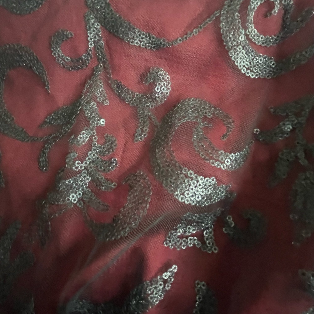 Altar’dState Woman’s Lined Sequenced dress In Sz L in gently used - Picture 2 of 7